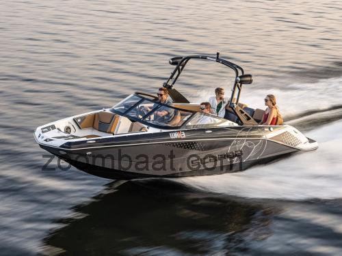 Scarab 215 Spesifikasjoner og anmeldelser